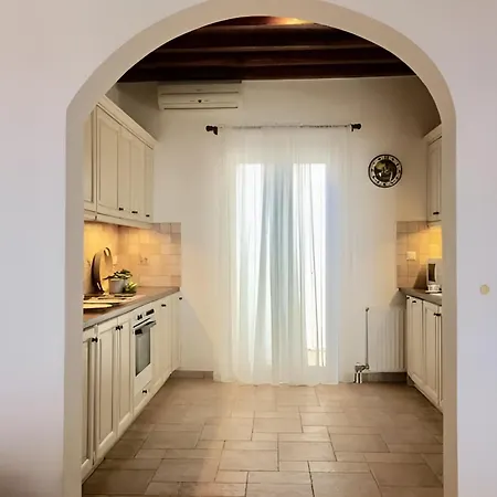 Mykonos Dot - The Willa