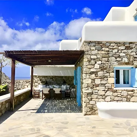 Mykonos Dot - The Villa Agios Ioannis Diakoftis