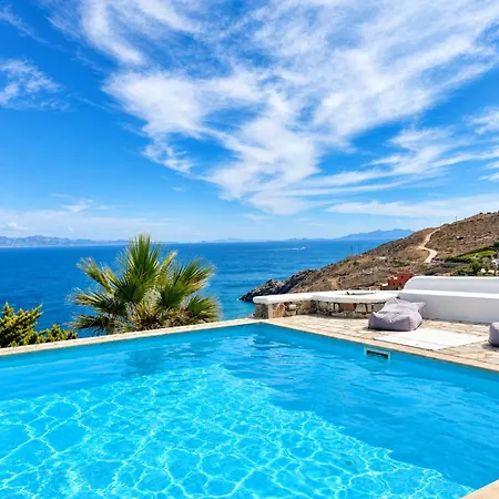 Mykonos Dot - The * Agios Ioannis Diakoftis