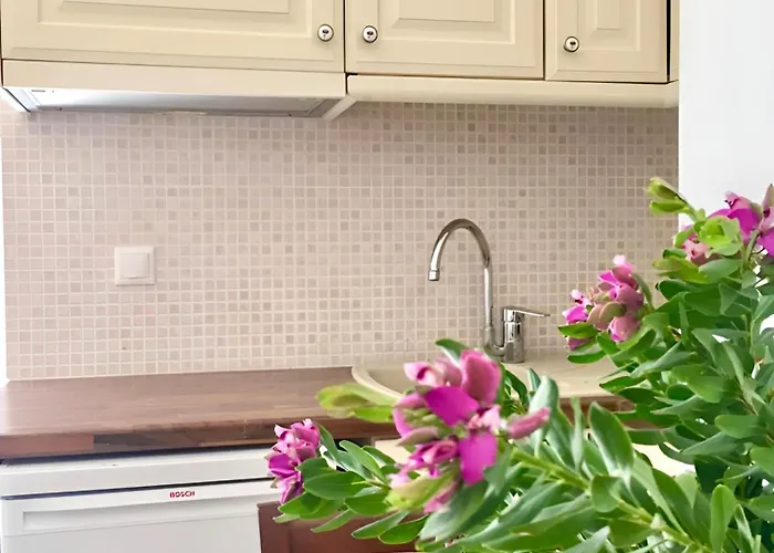 Mykonos Dot - The Villa Agios Ioannis Diakoftis